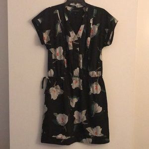 Banana Republic floral short sleeve dress